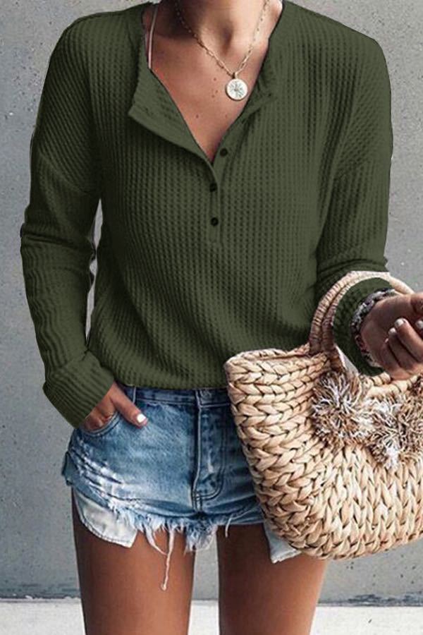 Burq | Blouse met knoopsluiting, V-hals en lange mouwen