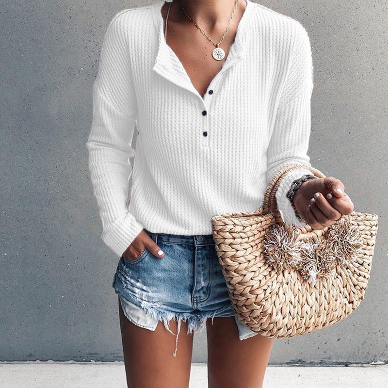 Burq | Blouse met knoopsluiting, V-hals en lange mouwen
