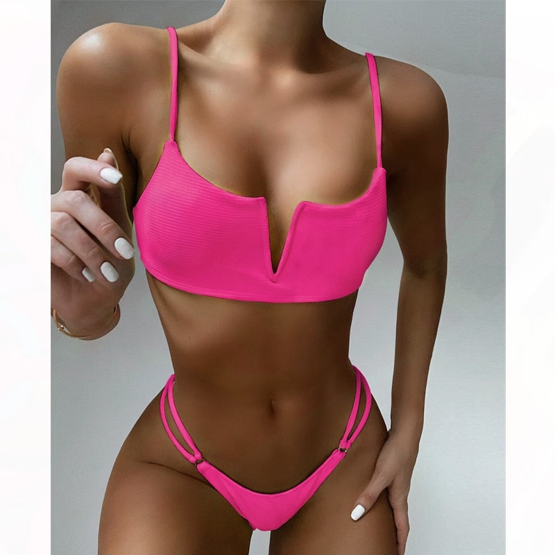 Burq | - Braziliaanse bikini met V-hals