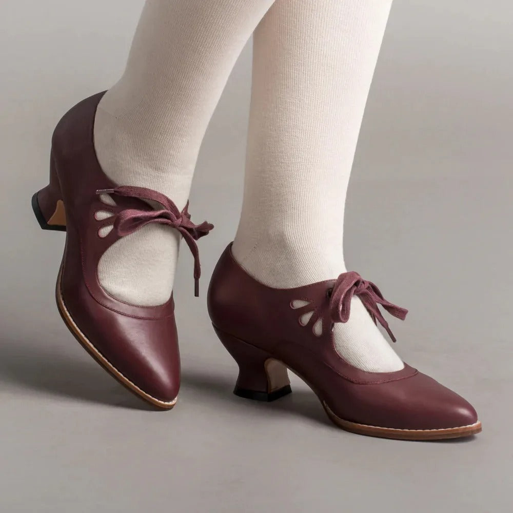 Burq | Elegante retro schoenen met lage hak