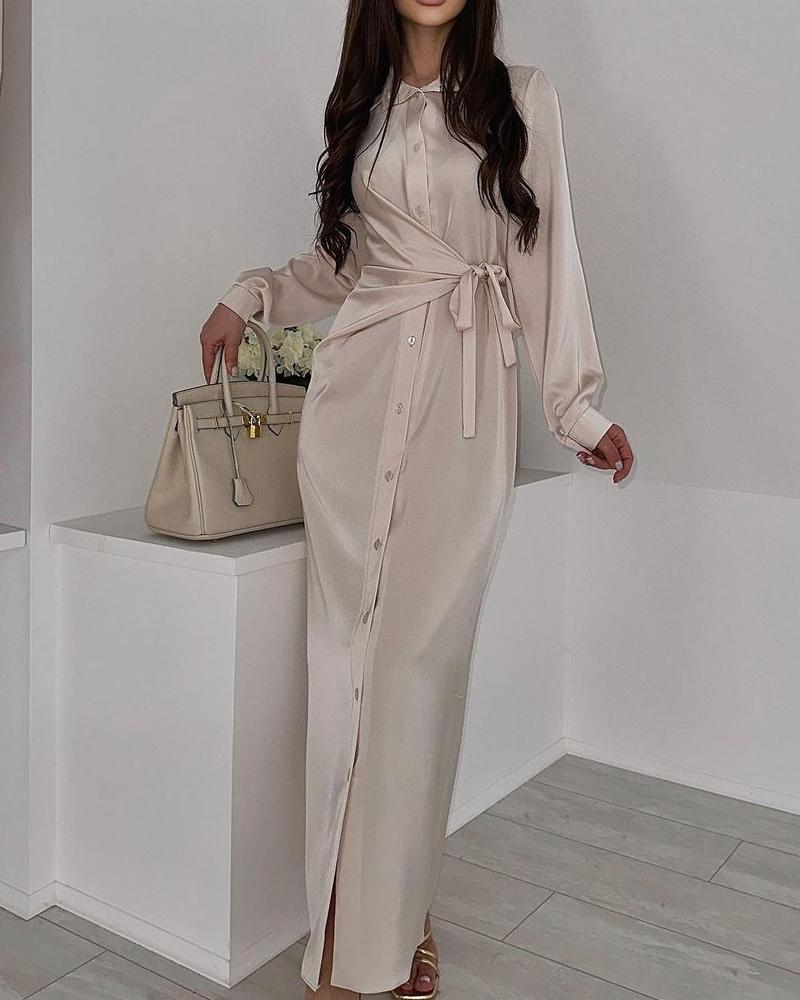 Burq | Luxe satijnen strappy jurk met structuur