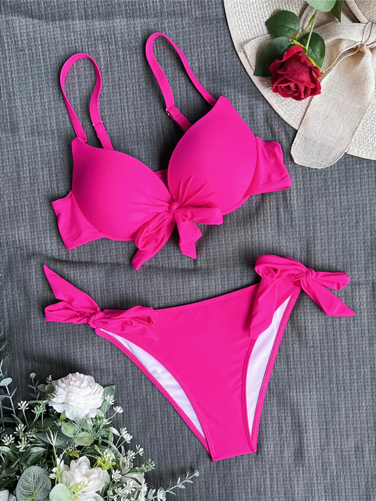 Burq | - Push-up bikini met strik