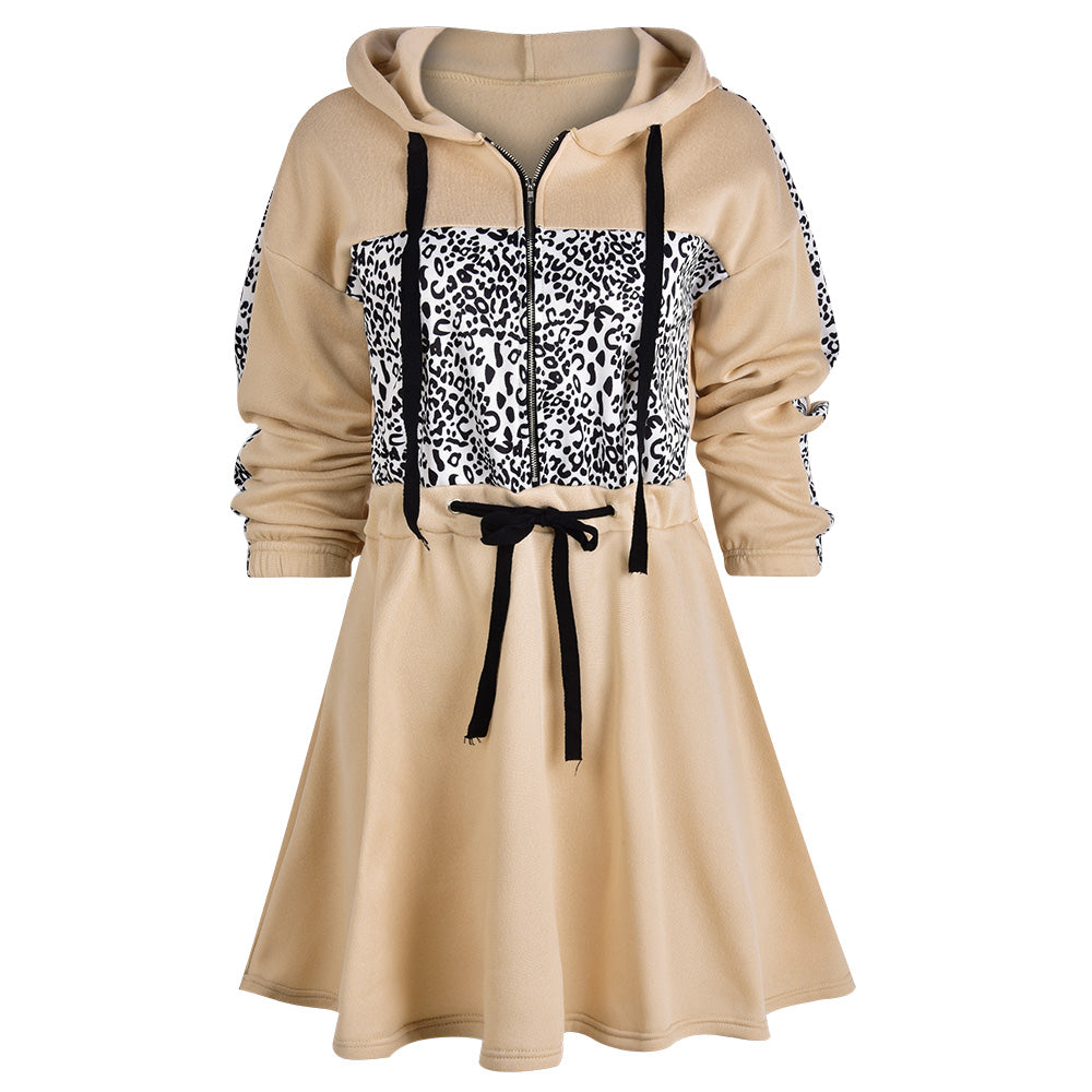 Burq | Royale jurk met lange mouwen en taille