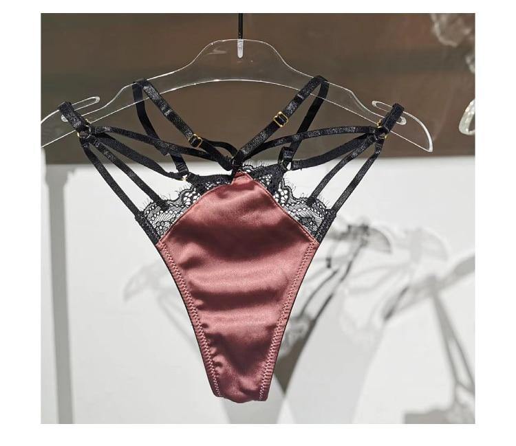 Burq | Sensationele lingerie kanten set