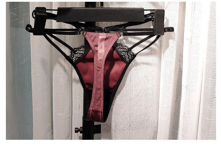 Burq | Sensationele lingerie kanten set