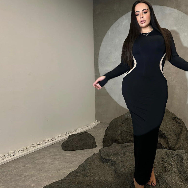 Burq | Sierlijke slim-fit ronde vingerjurk met lange mouwen