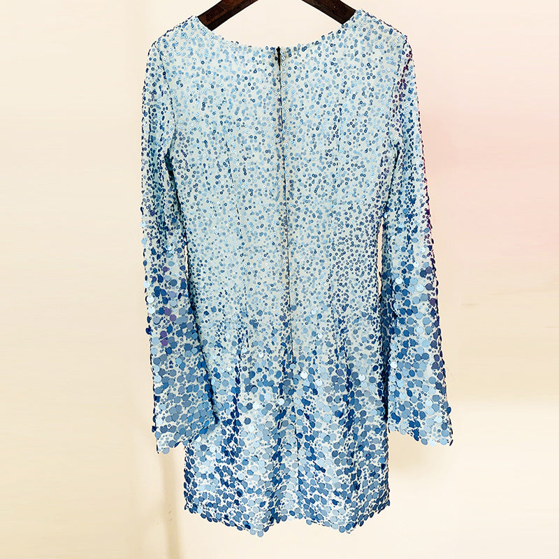 Burq | Slim-fit chiffonjurk met wijd uitlopende mouwen, volledig lichaam en pailletten