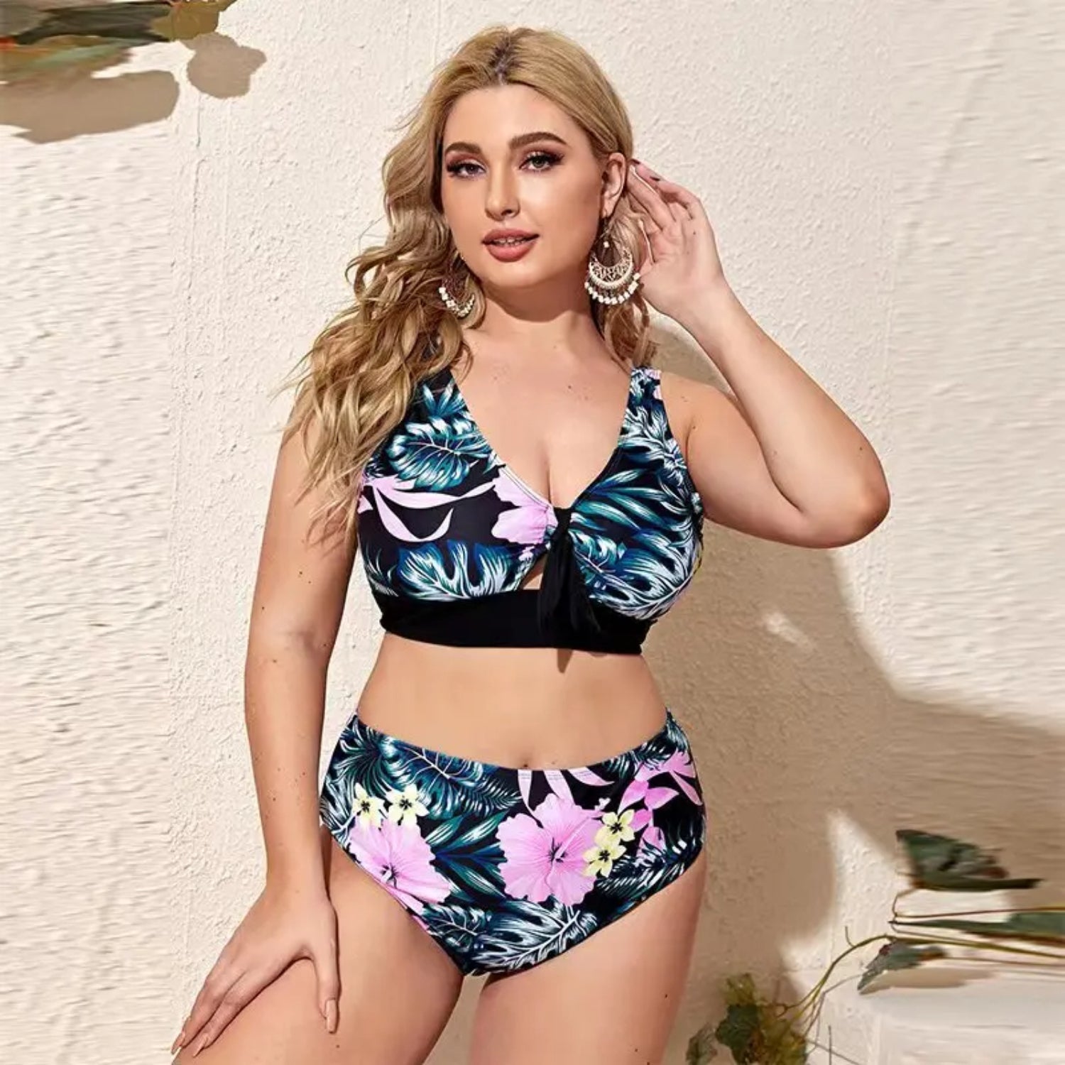 Burq | Tweedelige bikini met vintage bloemenprint in grote maten