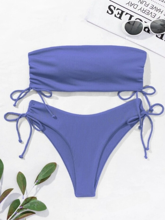 Burq | Zwemkleding Geribbelde bikiniset Bandeautop met koord aan de zijkant & zwembroekje met bandjes aan de zijkanten